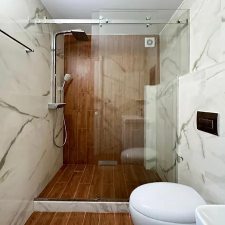 Villa Redrosevilla Tirana